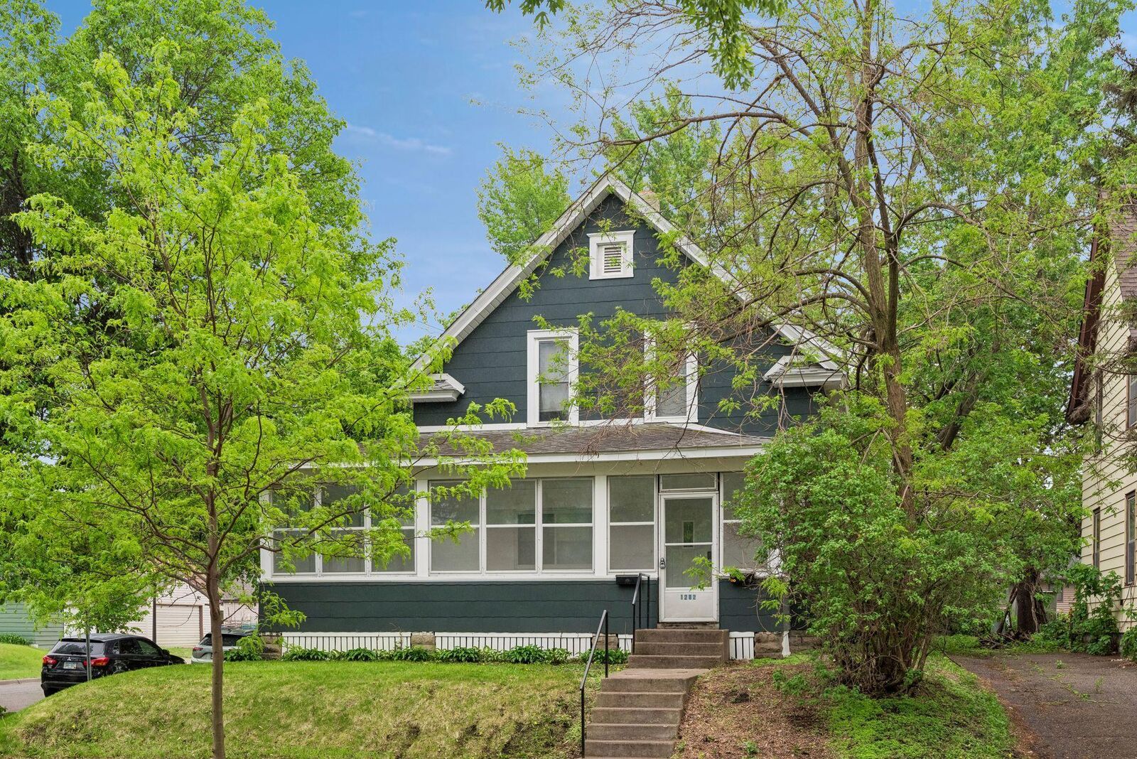 Property Photo:  1282 Hewitt Avenue  MN 55104 