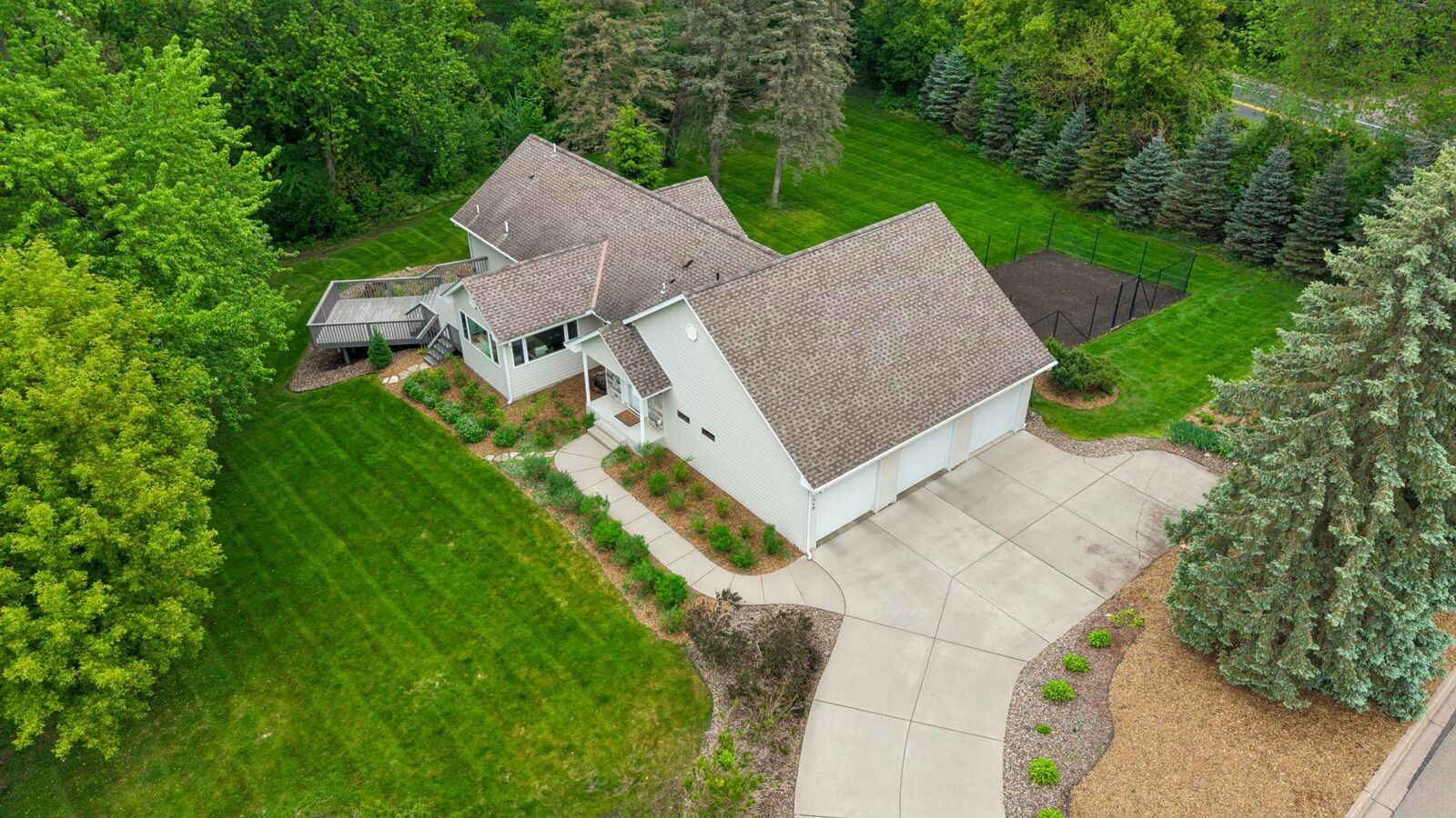Property Photo:  719 Spring Creek Circle  MN 55118 
