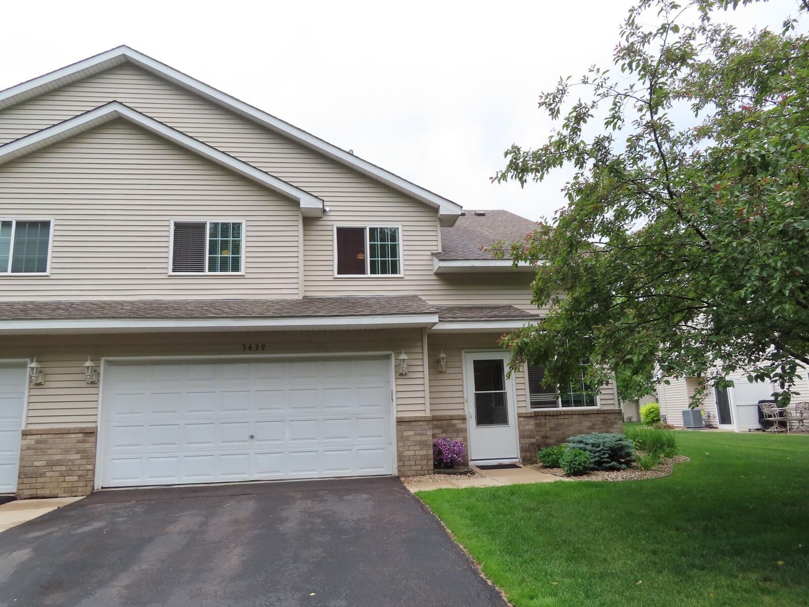 Property Photo:  5439 Fawn Court SE  MN 55372 