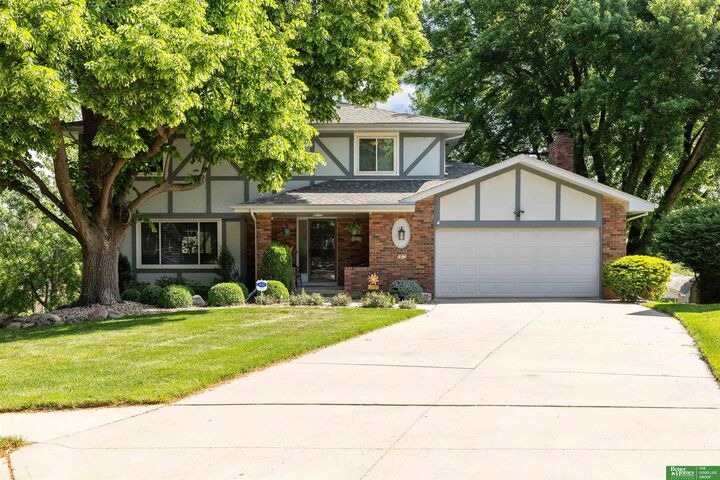 Property Photo:  1811 S 167th Avenue Circle  NE 68130 