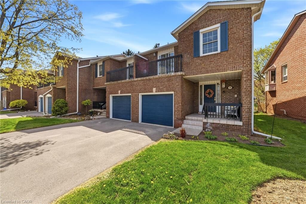 Property Photo:  1205 Lambs Court 15  ON L7S 2G5 