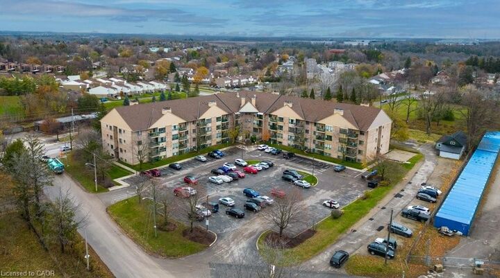 Property Photo:  15 Hofstetter Avenue 221  ON N2A 3Z7 