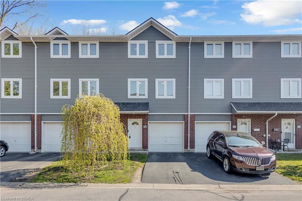 Property Photo:  52 Harris Avenue D  ON N3R 2E9 