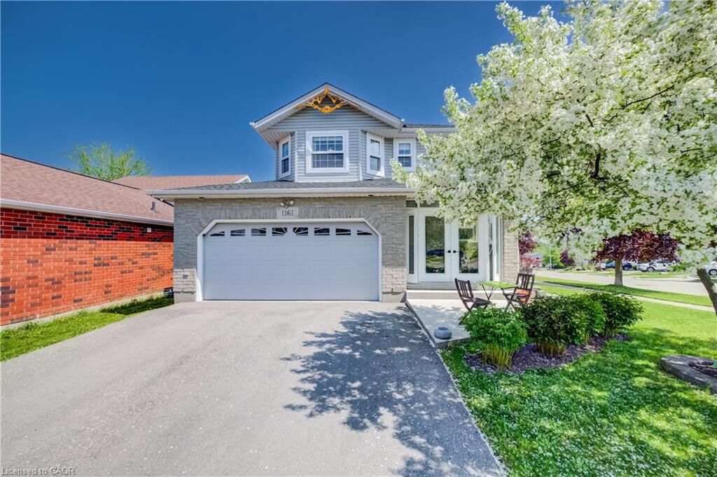 Property Photo: 1161 Countrystone Drive ON N2N 3H4