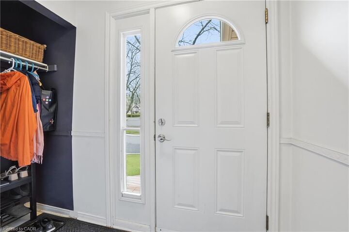 Property Photo:  79 Braeheid Avenue 6  ON L8B 0C6 