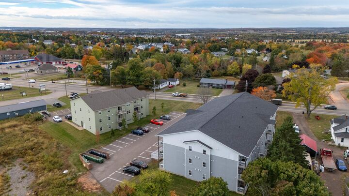 Property Photo:  562 Malpeque Road 105  PE C1E 1Z2 