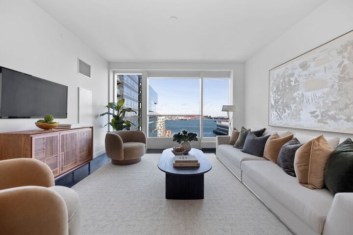 Property Photo:  150 Seaport Blvd 11C  MA 02210 
