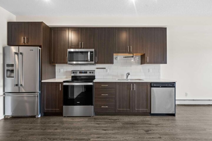 Property Photo:  151 Legacy Main Street SE 6405  AB T2X 4A4 