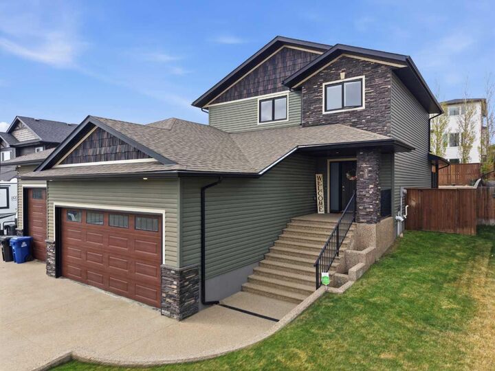 Property Photo:  21 Parkridge Crescent  AB T4M 0H2 