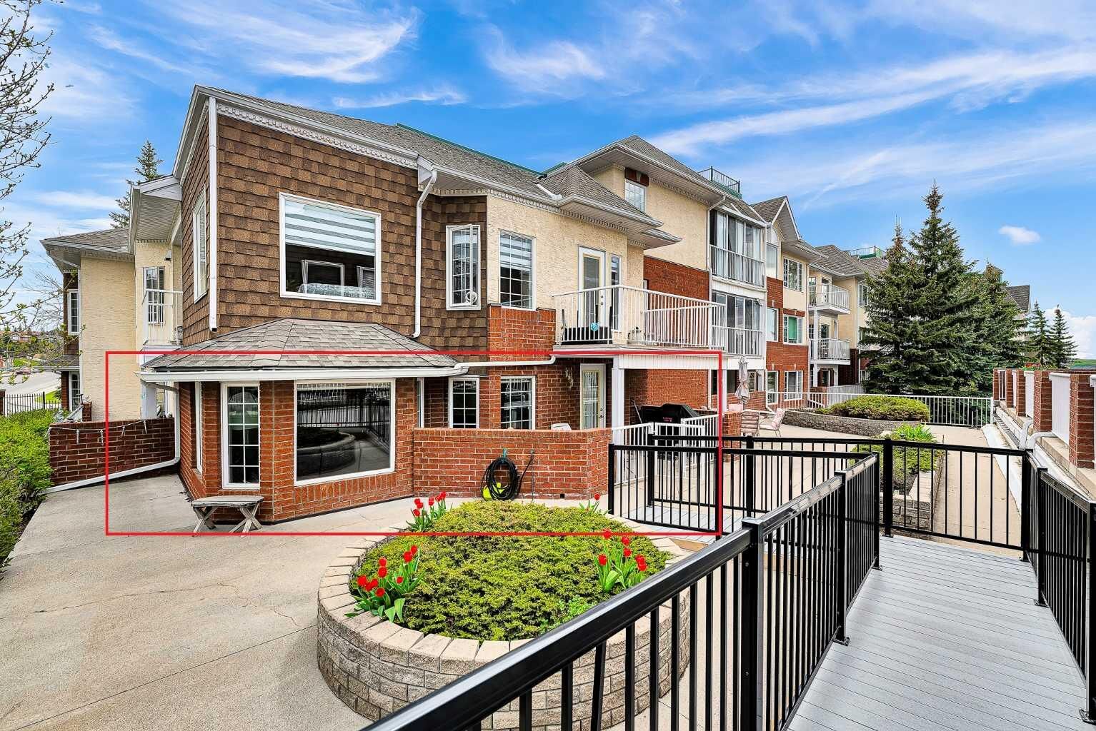 Property Photo:  3206 Sienna Park Green SW 3206  AB T3G 3N7 