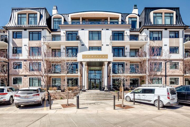 211 Quarry Way SE 404 — photo 1