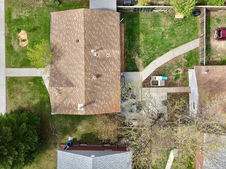 Property Photo:  8515 97 Street  AB T8S 1G4 