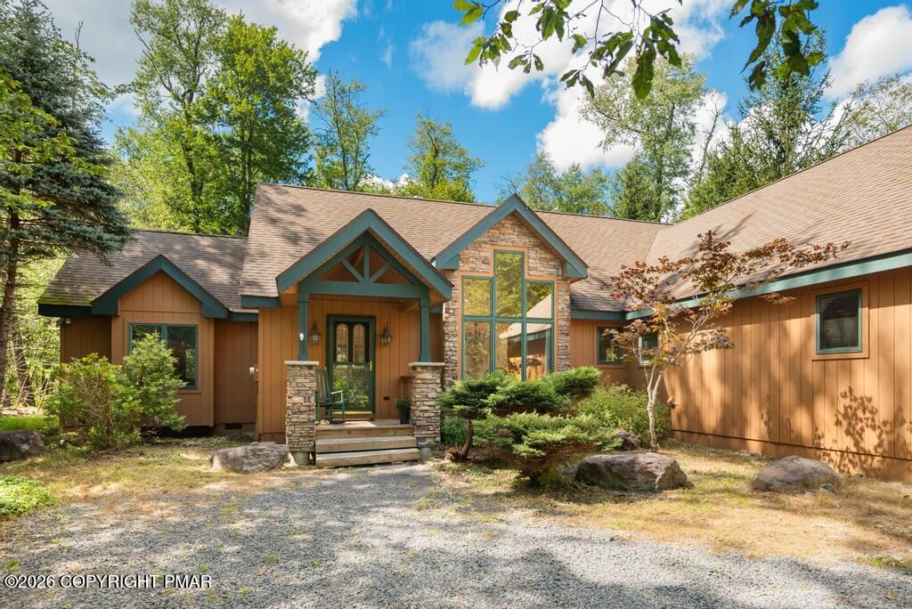 Property Photo: 4111 Old Creek Path PA 18350