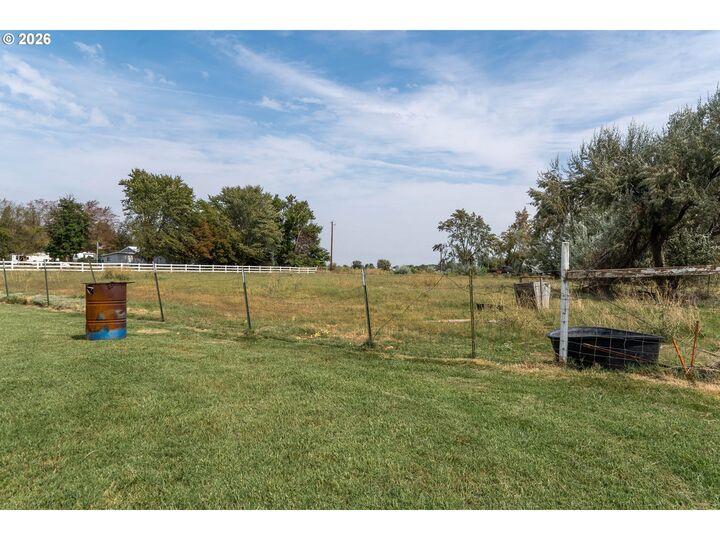 Property Photo:  78639 Tyler Ln  OR 97818 