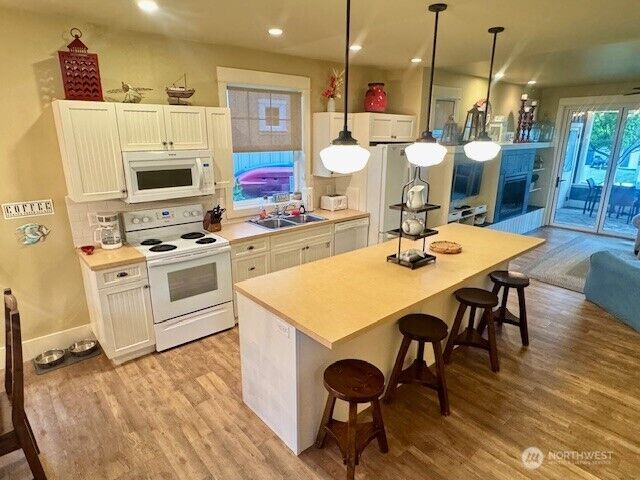 Property Photo:  95  Honeysuckle Lane  WA 98844 