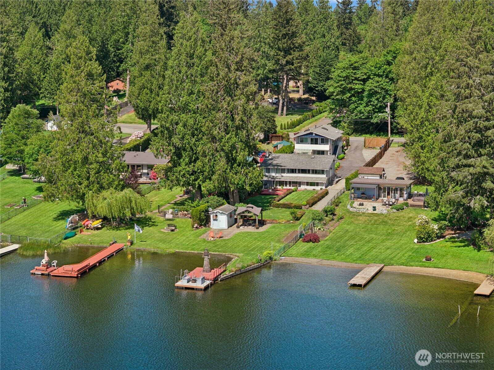 Property Photo:  31025 E Lake Morton Drive SE  WA 98042 