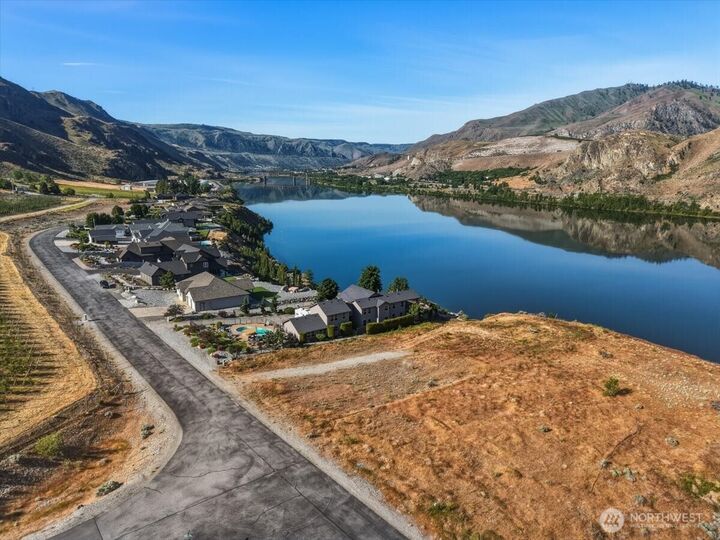 Property Photo: 33 S Shore Drive WA 98843