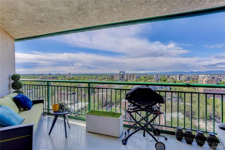 Property Photo: 550 E 12th Avenue 1703 CO 80203