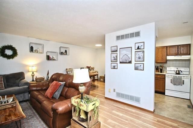 Property Photo:  700 Meadow Park Drive  WI 53525 