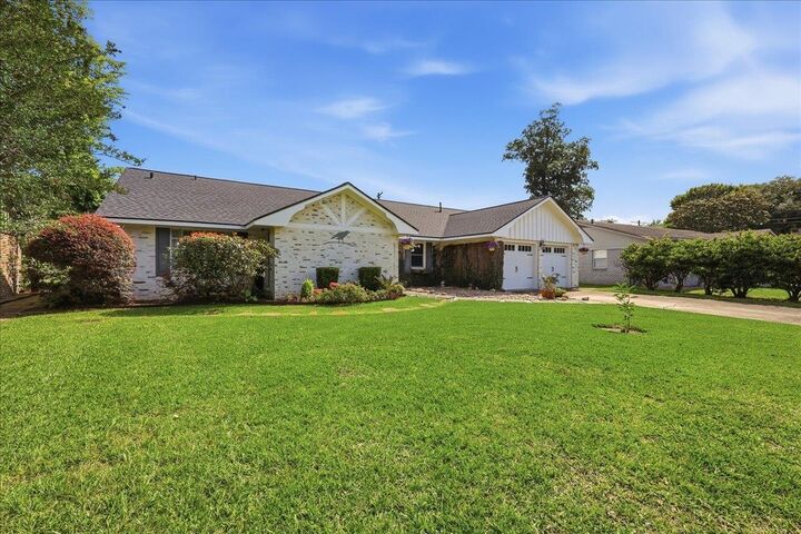 Property Photo:  6155 Westgate Dr  TX 77706 