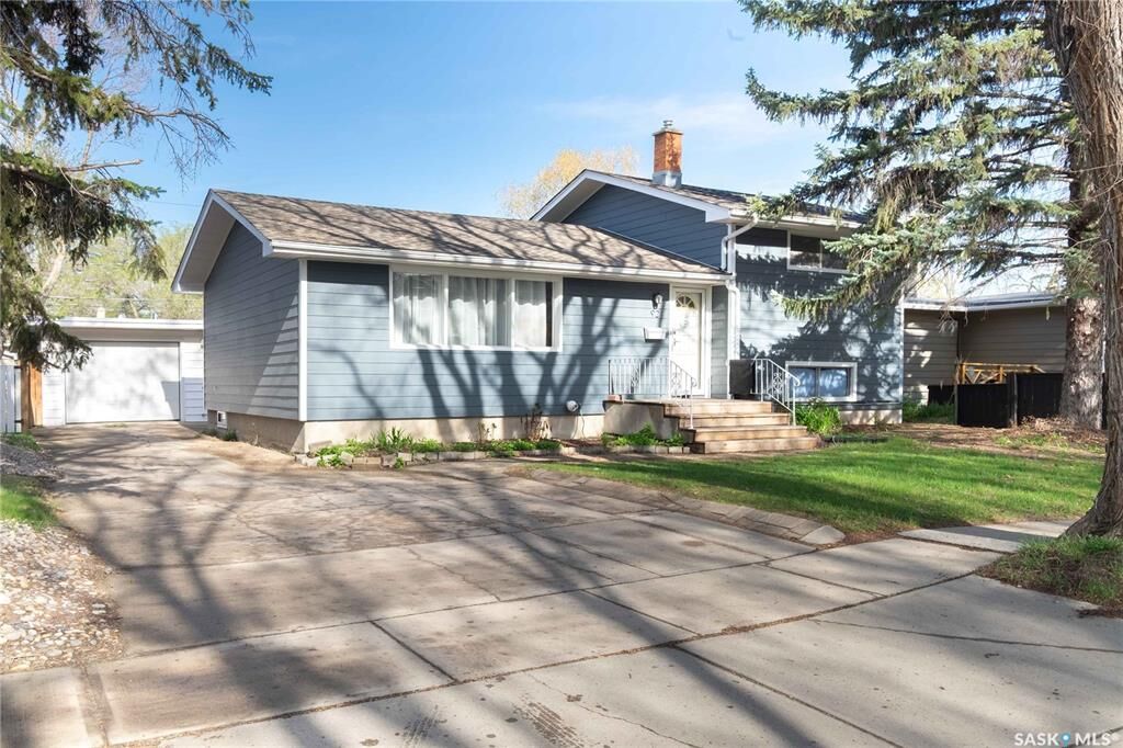 Property Photo: 92 Bell Street SK S4S 4B9
