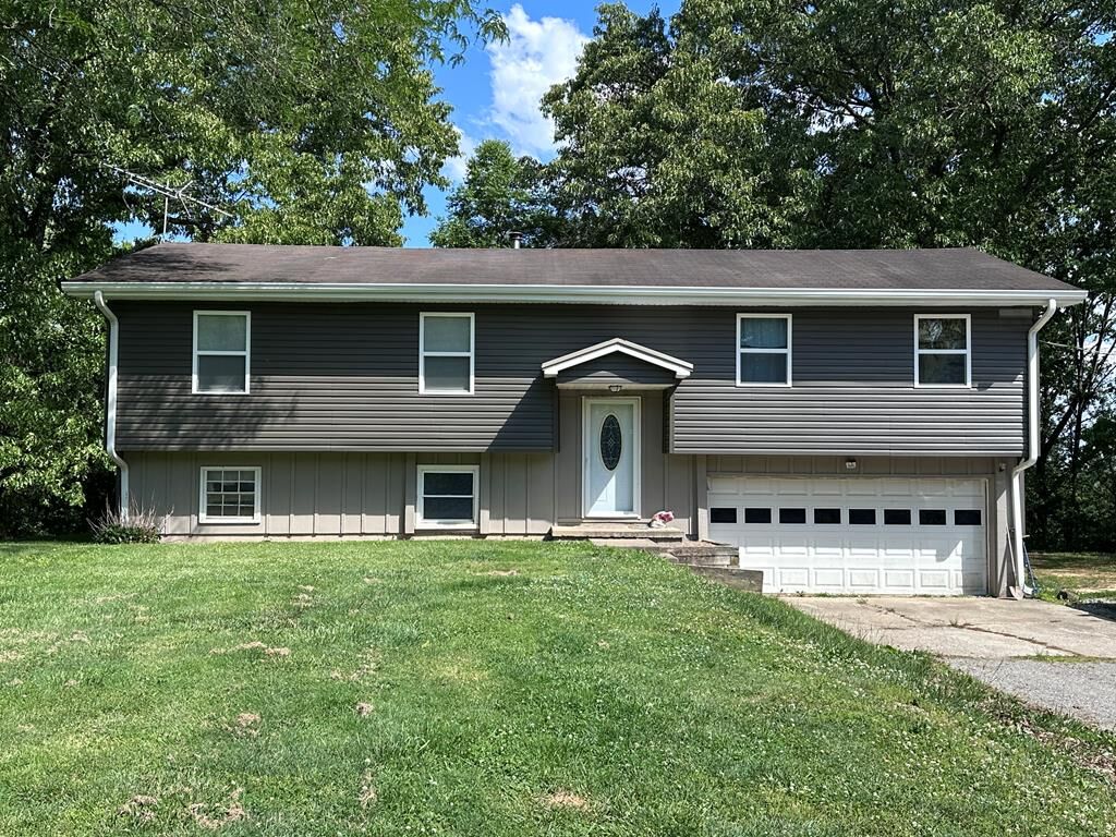 Property Photo:  904 Heading Lane  OH 45692 