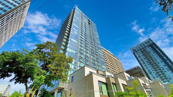 Property Photo: 99 Foxbar Road 1406 ON M4V 0B2