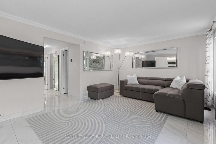 Property Photo: 1728 Teakdale Avenue ON K1C 6M7