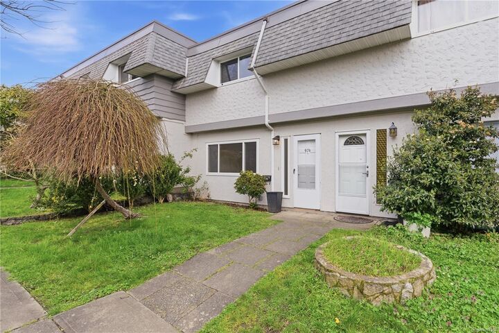976 Market St — photo 1