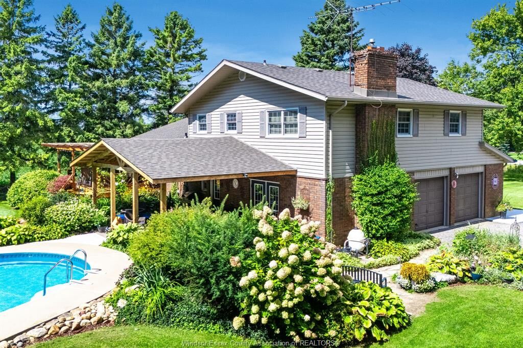 Property Photo: 863 Road 6 East ON N0P 2G0