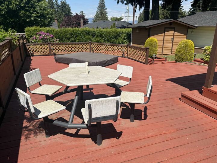 Property Photo: 11525 96A Avenue BC V3V 1Z9