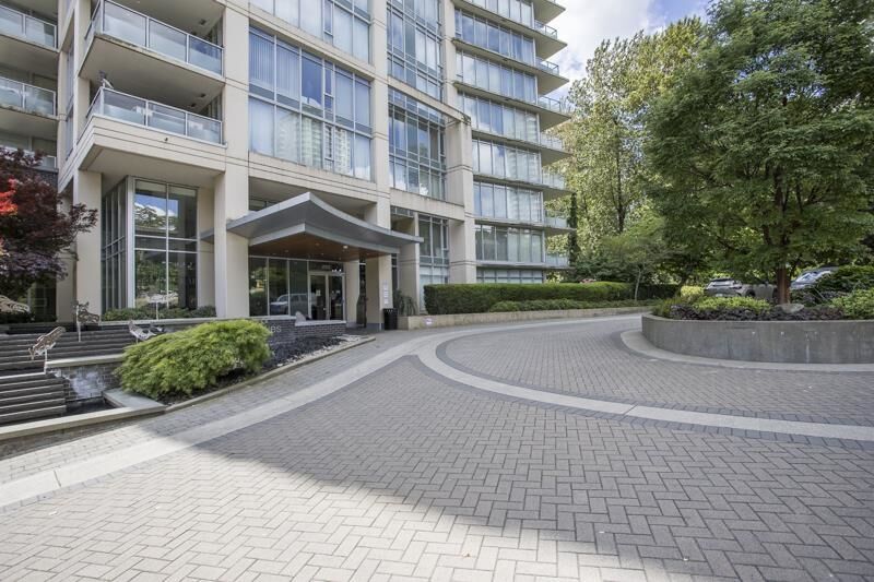Property Photo:  2133 Douglas Road 507  BC V5C 0E9 