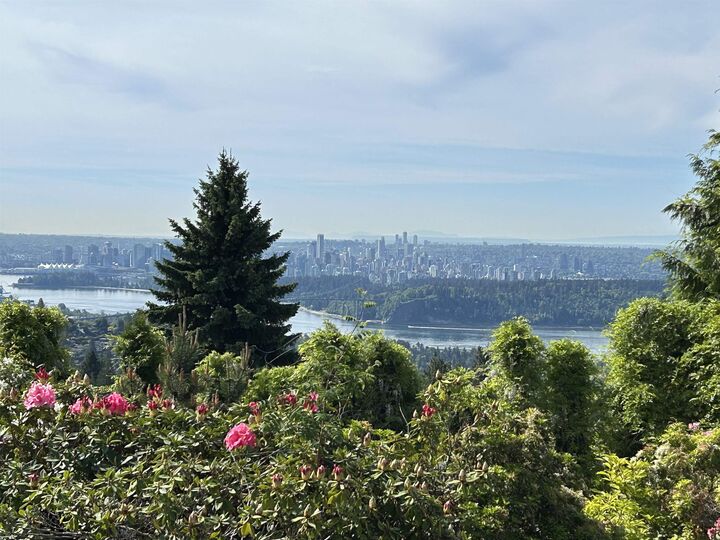 Property Photo: 1378 Chartwell Drive BC V7S 2R5