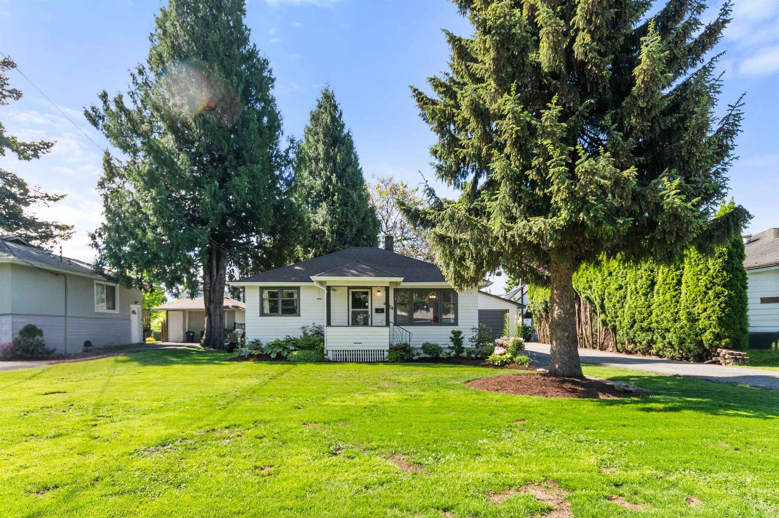 Property Photo: 46054 King Avenue BC V2P 3B5