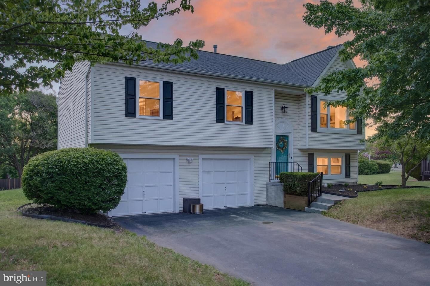 Property Photo: 102 Cromwell Court VA 22602