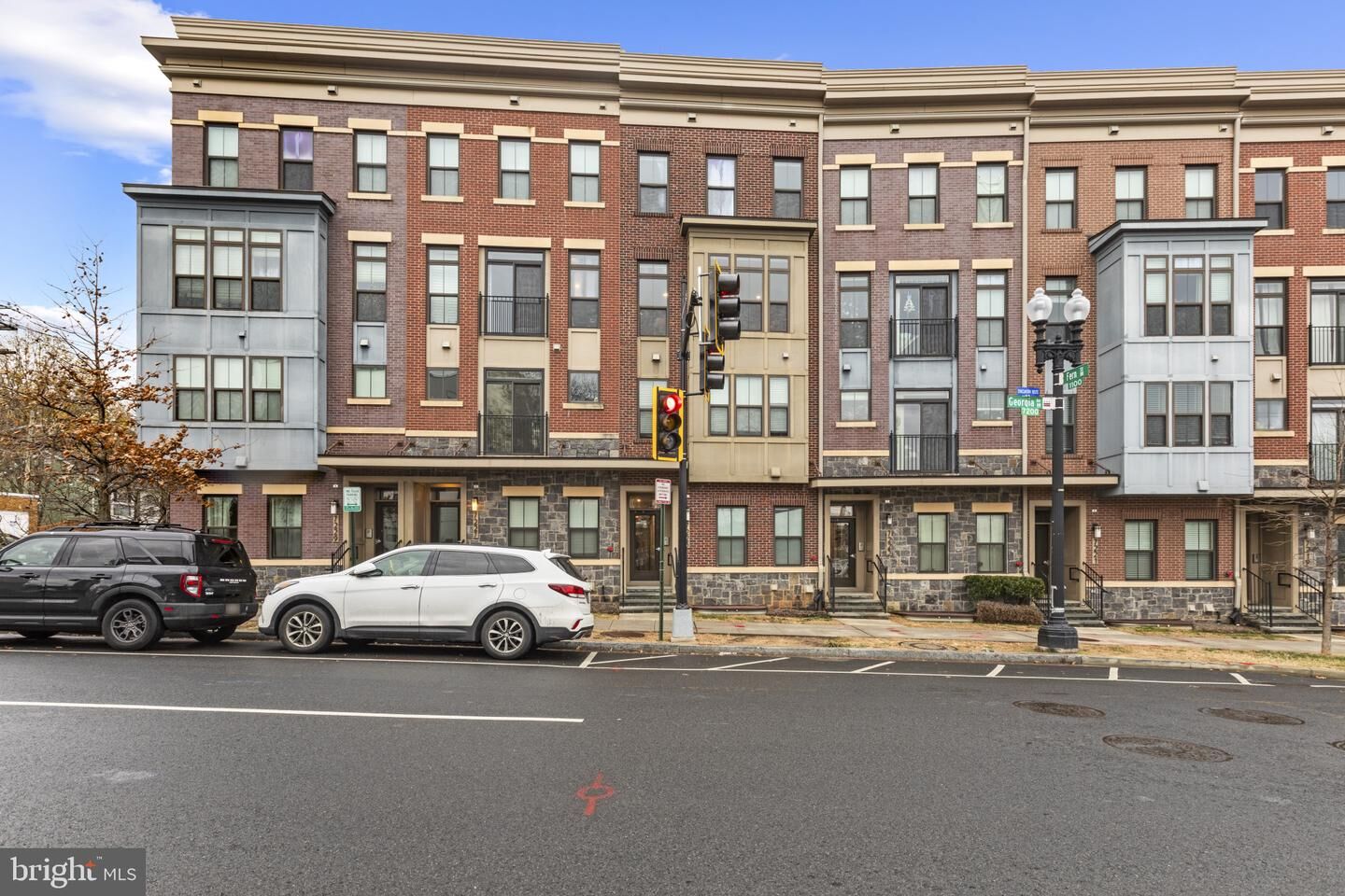 Property Photo: 7225 Georgia Avenue NW 16-C DC 20012