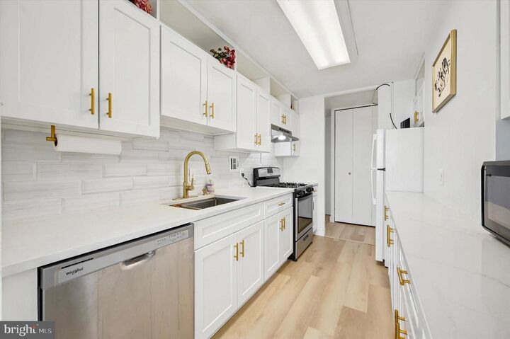 Property Photo:  3600 Conshohocken Avenue 00 1810  PA 19131 