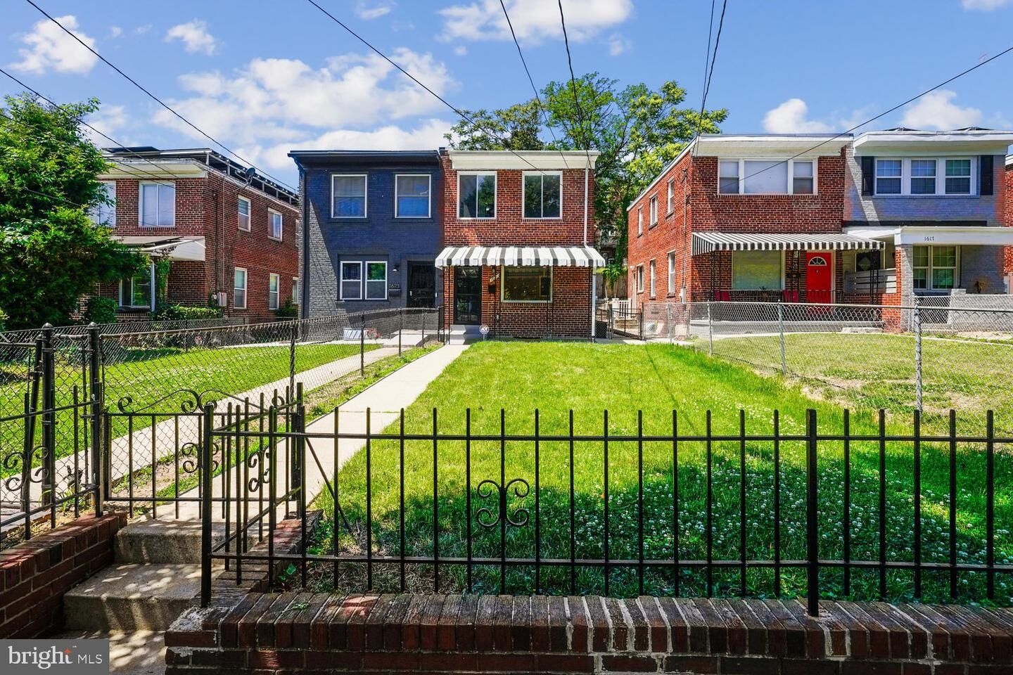 Property Photo:  1621 Fort Dupont Street SE  DC 20020 
