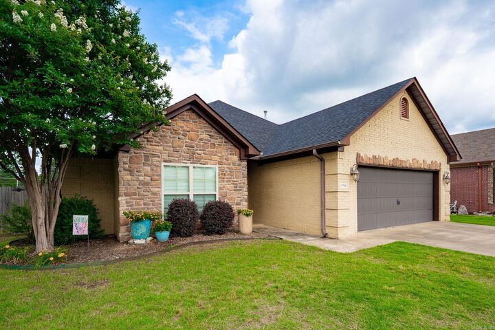 Property Photo: 2755 Wineberry AR 72034