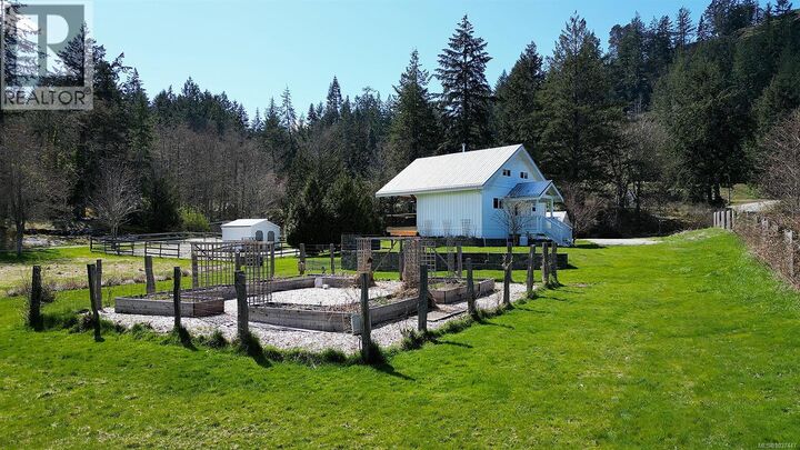 Property Photo:  1502 Fulford-Ganges Road  BC V8K 2A2 