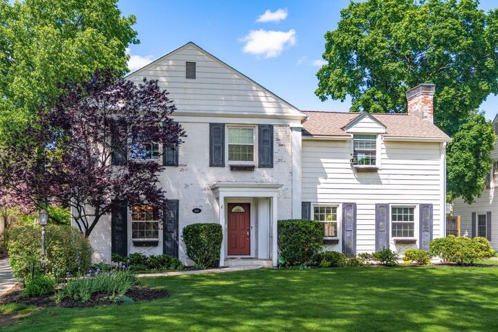Property Photo: 2640 Sherwood Road OH 43209