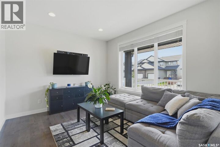 Property Photo: 530 Maple Crescent SK S0K 4S2