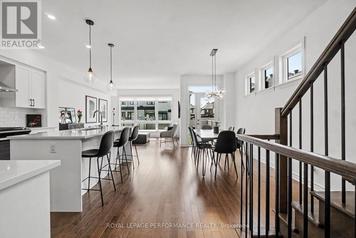 Property Photo:  355 Cornice Street  ON K1W 0P8 