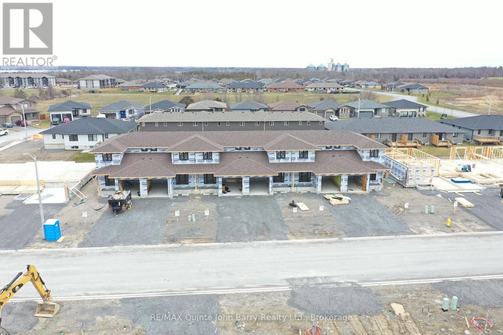 Property Photo: 47 Parkland Circle Lot 48 ON K8V 0R3