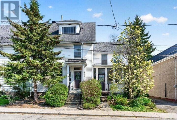 Property Photo: 11 Emma Street ON K6V 1S6