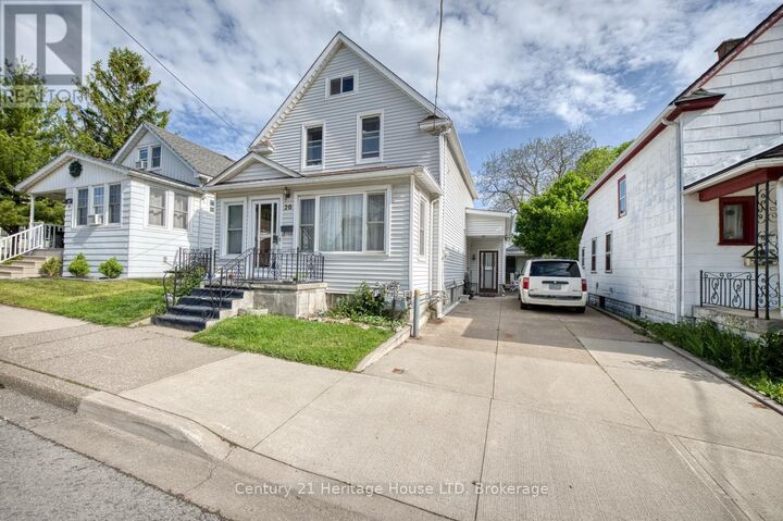 Property Photo:  20 Dufferin Street  ON L2A 2T5 