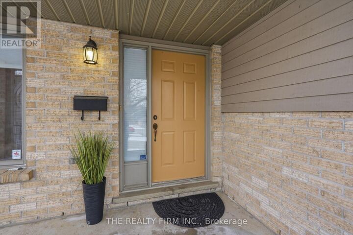 Property Photo:  1500 Richmond Street 56  ON N6G 4T8 