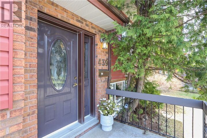 Property Photo:  439 Kaireen Street  ON P3E 5T3 