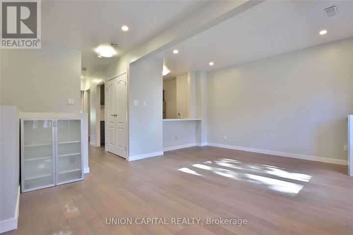Property Photo: 366 Balliol Street Upper ON M4S 1E2