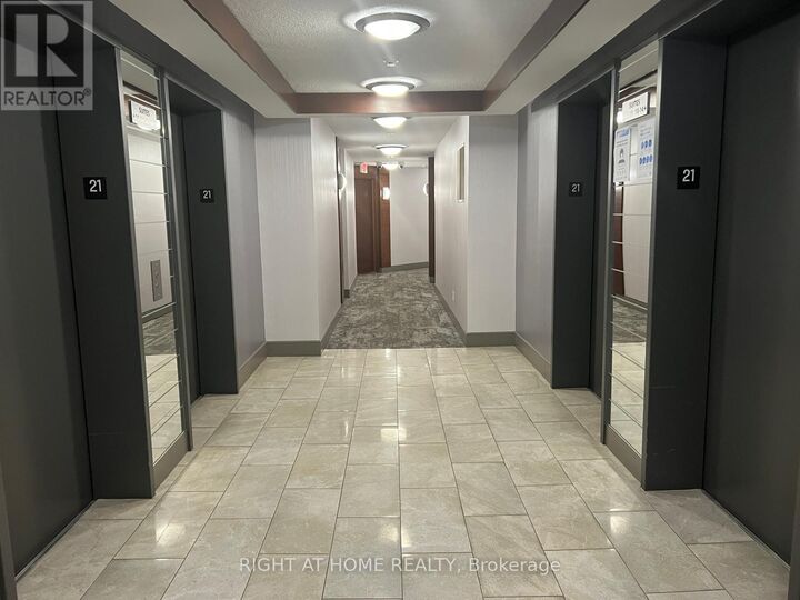 Property Photo: 310 Burnhamthorpe Road West 2114 ON L5B 3Y5